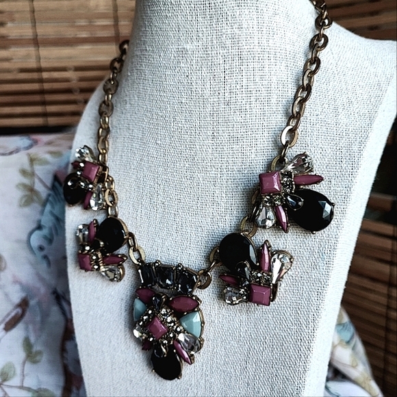 J. Crew Dark Mauve Black Smoke Mint Brass Statement Necklace Lifesaver Clasp EUC - Picture 3 of 12